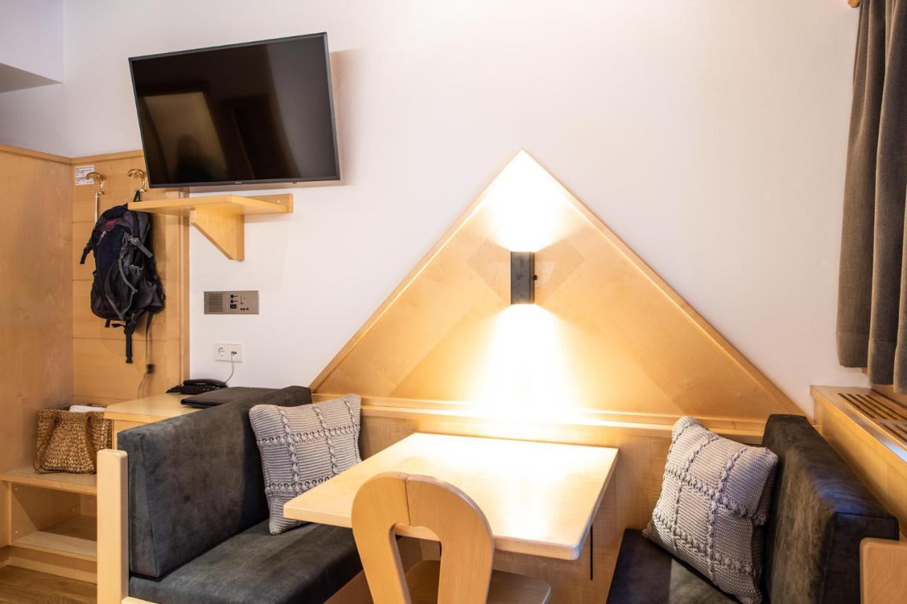 Aktiv- Und Wellnesshotel Traube- Post Curon Venosta